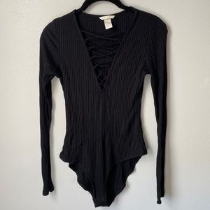 Black Lace-Up V-Neck Longsleeve Bodysuit